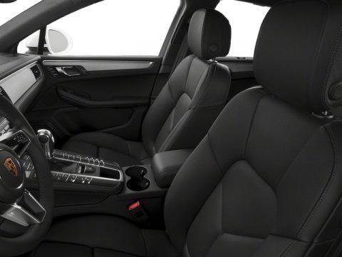 Photo of 2018 Black Porsche Macan
