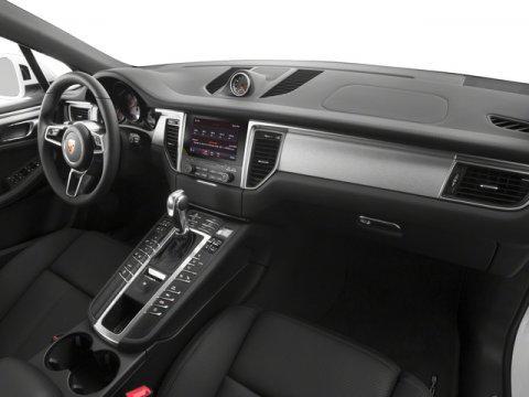 Photo of 2018 Black Porsche Macan