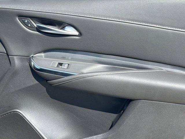 Photo of 2024 Crystal White Tricoat Cadillac XT4