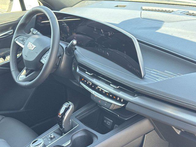 Photo of 2024 Crystal White Tricoat Cadillac XT4