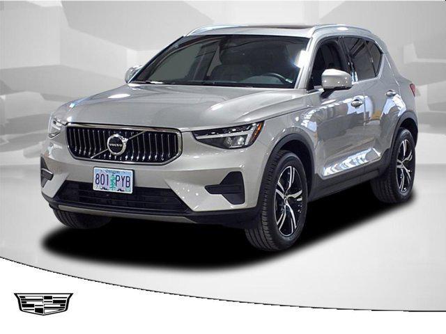2025 Volvo XC40