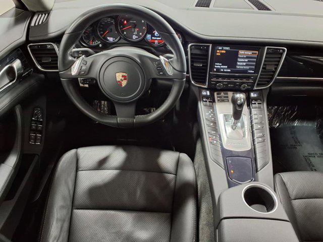Photo of 2011 Silver Porsche Panamera