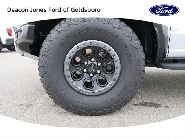 Photo of 2025 White Metallic Ford F-150