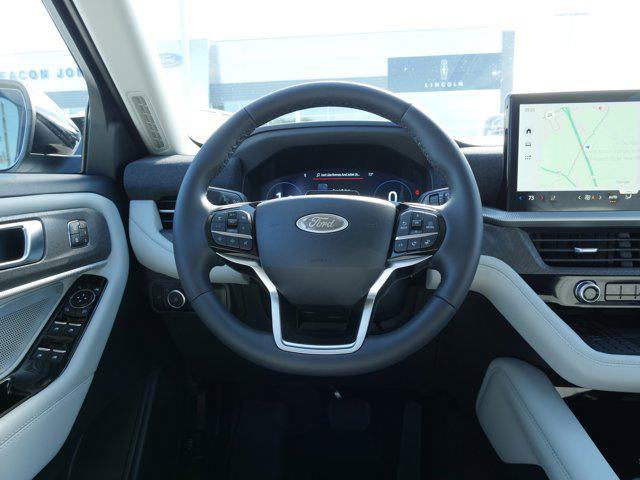 Photo of 2025 Star White Metallic Tri-Coat Ford Explorer