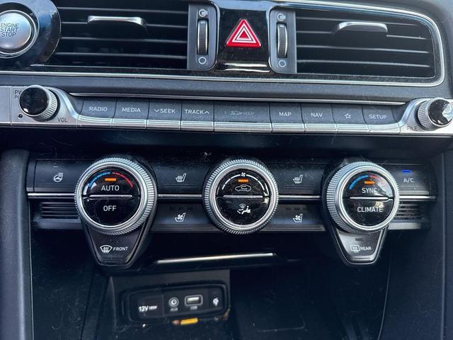 Photo of 2019 Victoria Black Genesis G70