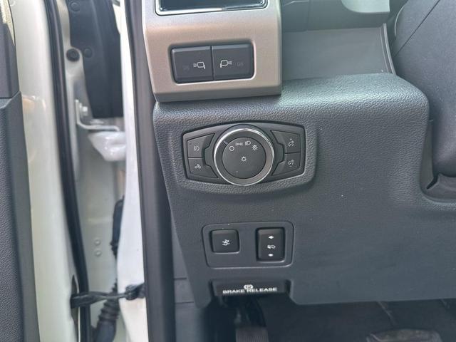 Photo of 2022 Star White Metallic Tri-Coat Ford F-250