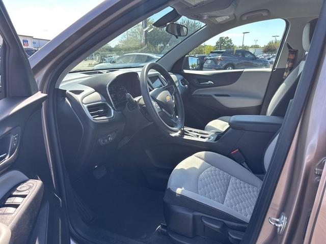 Photo of 2019 Sandy Ridge Metallic Chevrolet Equinox