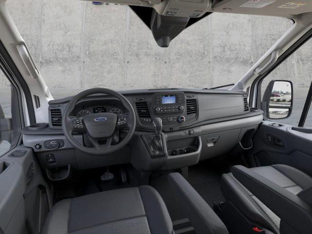 Photo of 2025 Oxford White Ford Transit-250
