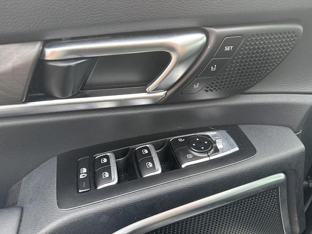Photo of 2024 Gravity Gray Kia Telluride