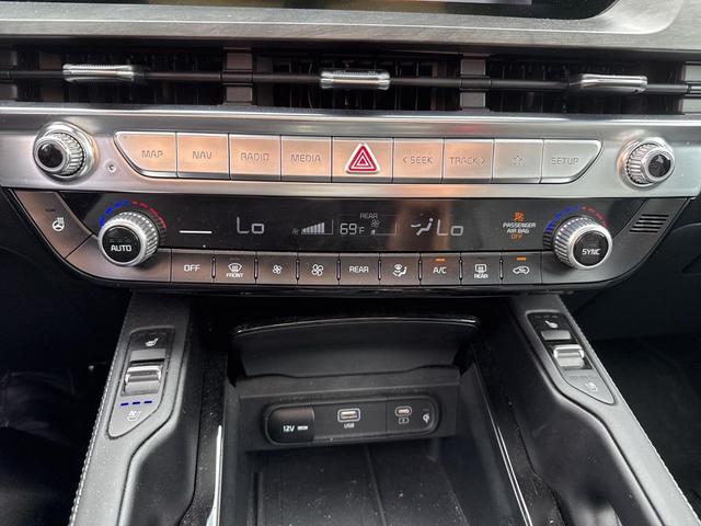 Photo of 2024 Gravity Gray Kia Telluride