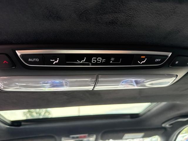 Photo of 2024 Gravity Gray Kia Telluride