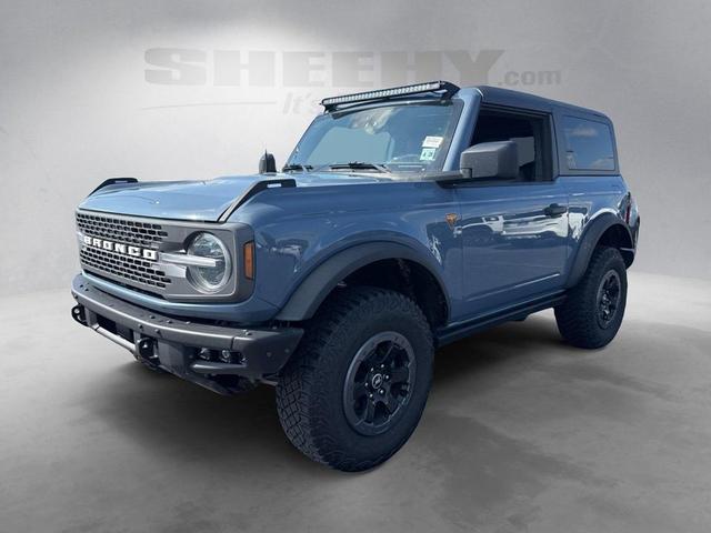 Photo of 2023 Azure Gray Metallic Tri-Coat Ford Bronco