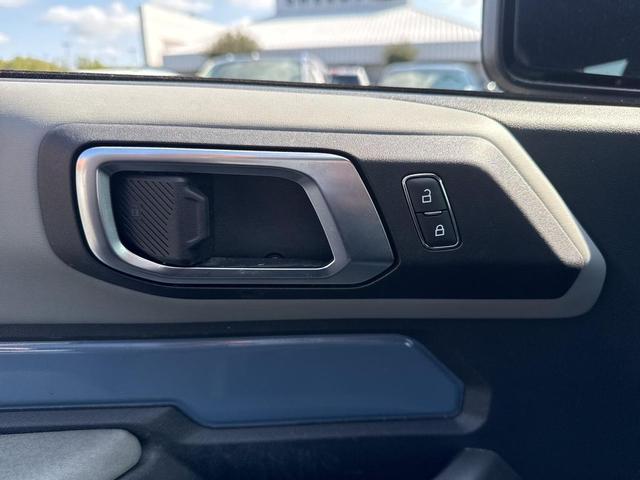 Photo of 2023 Azure Gray Metallic Tri-Coat Ford Bronco