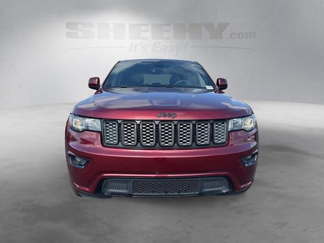 Photo of 2019 Velvet Red Pearlcoat Jeep Grand Cherokee