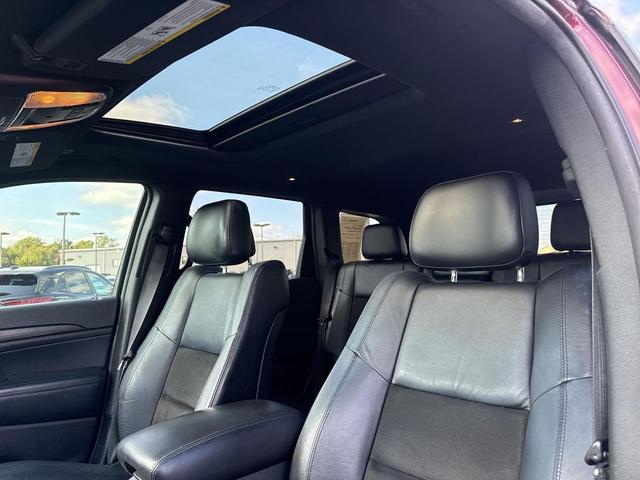 Photo of 2019 Velvet Red Pearlcoat Jeep Grand Cherokee