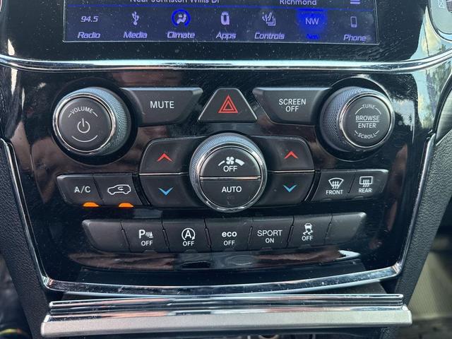 Photo of 2019 Velvet Red Pearlcoat Jeep Grand Cherokee