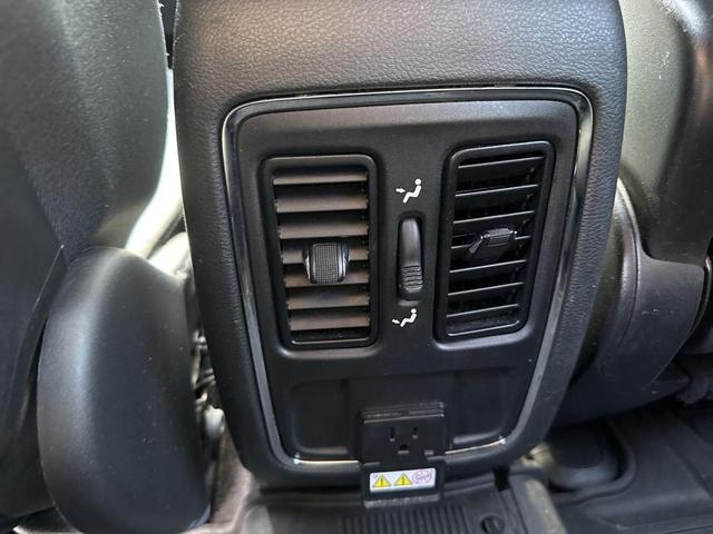 Photo of 2019 Velvet Red Pearlcoat Jeep Grand Cherokee