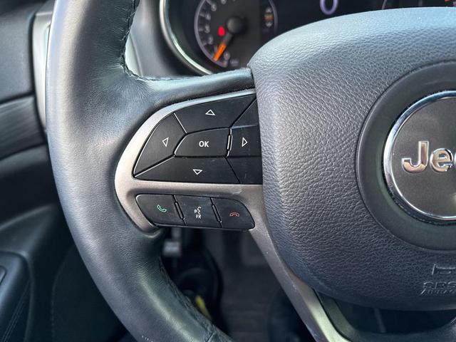 Photo of 2019 Velvet Red Pearlcoat Jeep Grand Cherokee