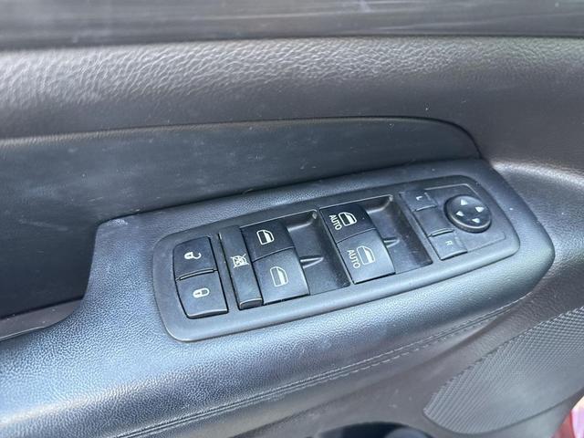 Photo of 2019 Velvet Red Pearlcoat Jeep Grand Cherokee