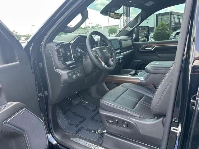Photo of 2024 Black Chevrolet Silverado 3500