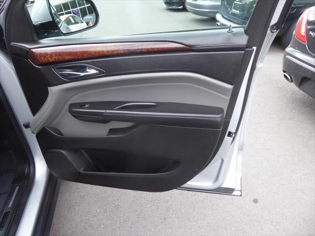 Photo of 2010 Silver Cadillac SRX
