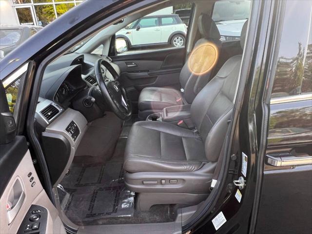 Photo of 2012 Crystal Black Pearl Honda Odyssey