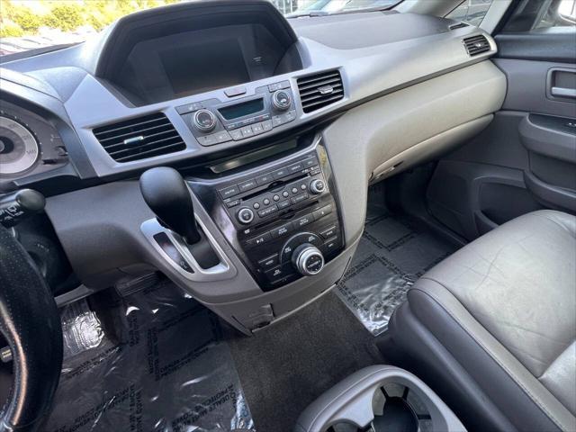 Photo of 2012 Crystal Black Pearl Honda Odyssey