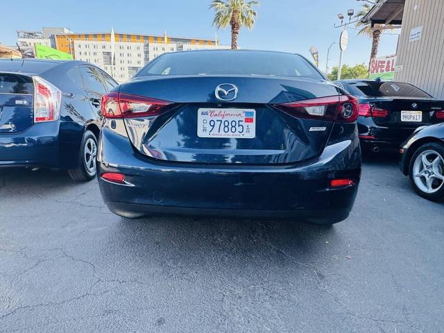Photo of 2016 Blue Mazda Mazda3