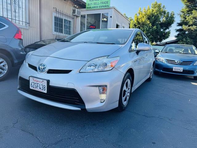 Photo of 2013 Classic Silver Metallic Toyota Prius