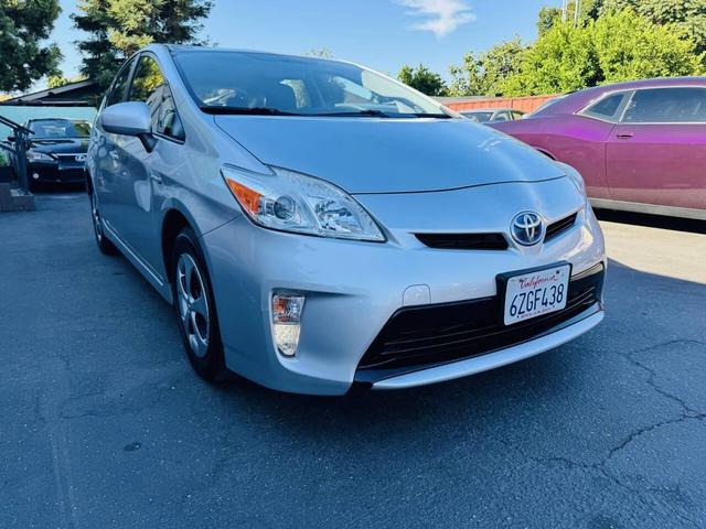 Photo of 2013 Classic Silver Metallic Toyota Prius