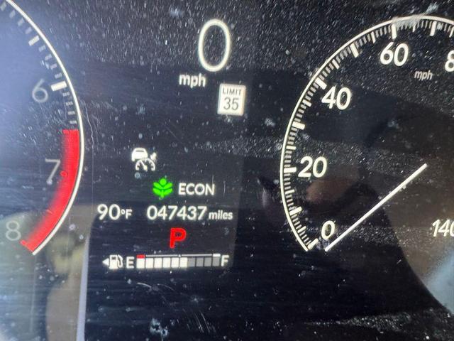 Photo of 2023 Gray Metallic Honda CR-V
