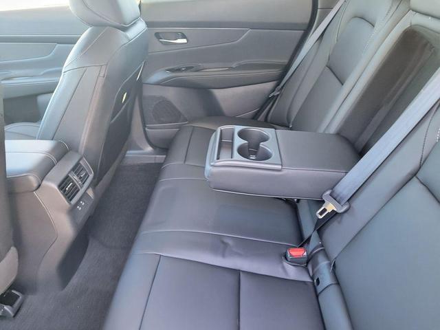 Photo of 2025 Brilliant Silver Metallic Nissan Murano