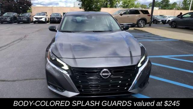 Photo of 2025 Gun Metallic Nissan Altima