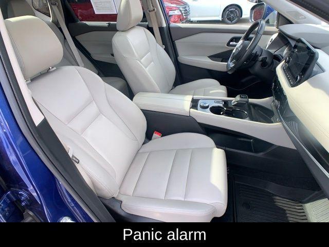 Photo of 2023 Caspian Blue Nissan Rogue
