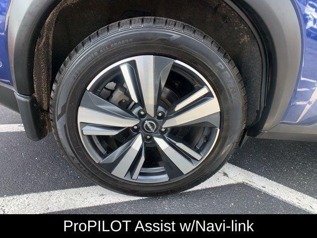 Photo of 2023 Caspian Blue Nissan Rogue