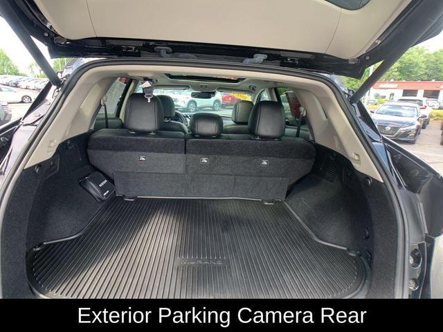 Photo of 2023 Black Nissan Murano