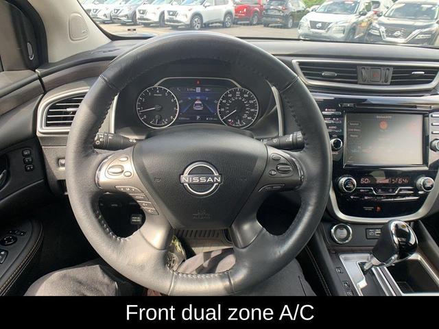Photo of 2023 Black Nissan Murano