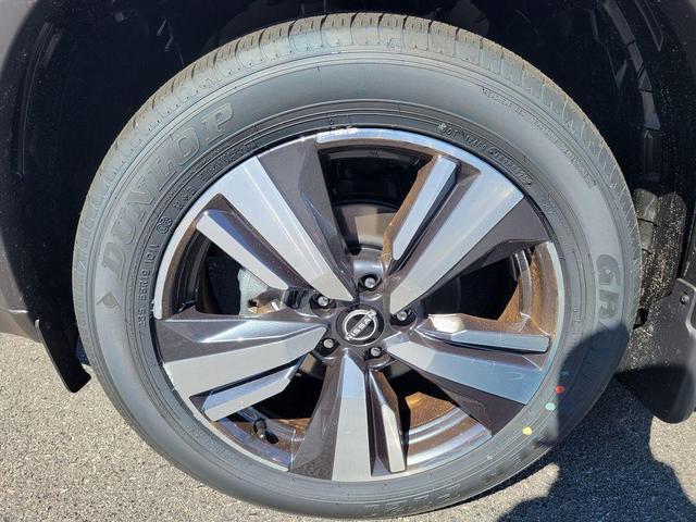 Photo of 2025 2t Blu Blk Roof Nissan Rogue