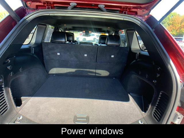 Photo of 2018 Velvet Red Pearlcoat Jeep Grand Cherokee