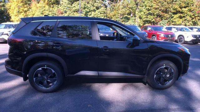 Photo of 2025 Black Nissan Rogue