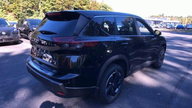 Photo of 2025 Black Nissan Rogue