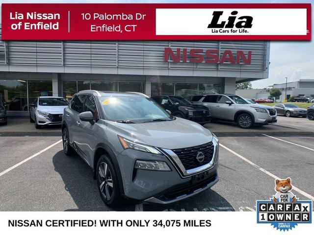 Photo of 2022 Boulder Gray Nissan Rogue