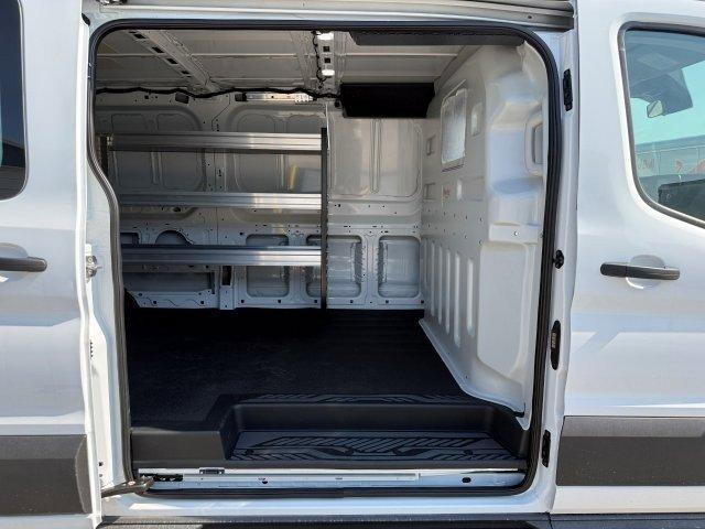 Photo of 2025 Oxford White Ford Transit-250