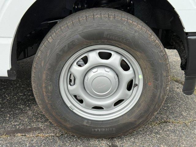 Photo of 2025 Oxford White Ford F-150