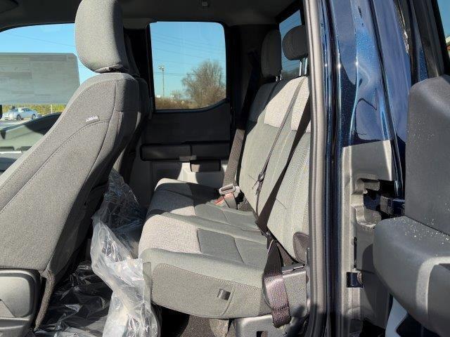Photo of 2025 Antimatter Blue Metallic Ford F-250