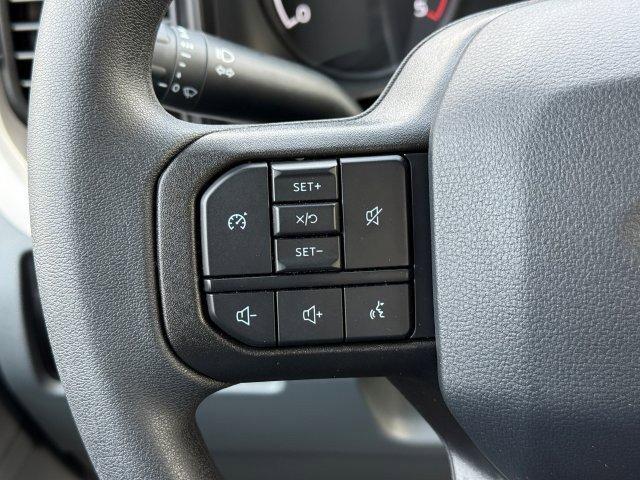Photo of 2025 Oxford White Ford F-250