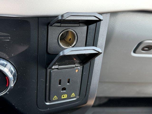 Photo of 2022 White Ford F-150