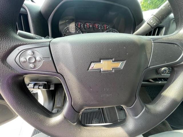 Photo of 2017 White Chevrolet Silverado 1500