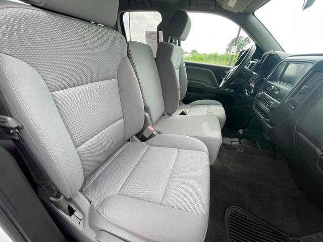 Photo of 2017 White Chevrolet Silverado 1500