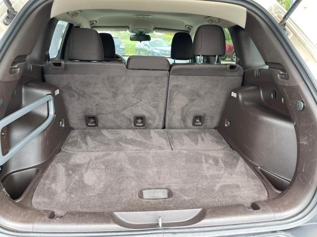 Photo of 2014 Tan Jeep Cherokee
